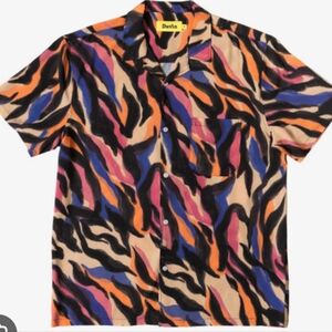 Duvin Men's Animal Lightweight Stretch Button Down Shirt